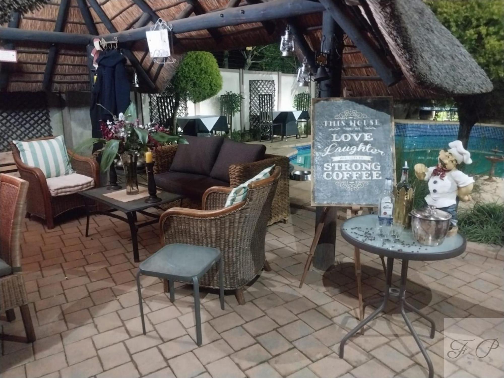 The Giraffe Room At Frederick'S Place Pretoria-Noord Exterior foto